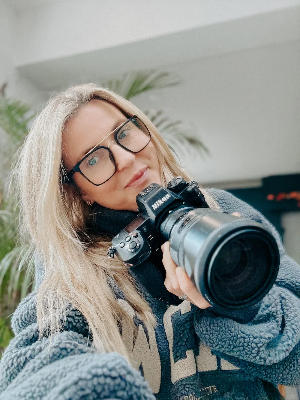 Photographer, Storyteller & Professional Hype Woman