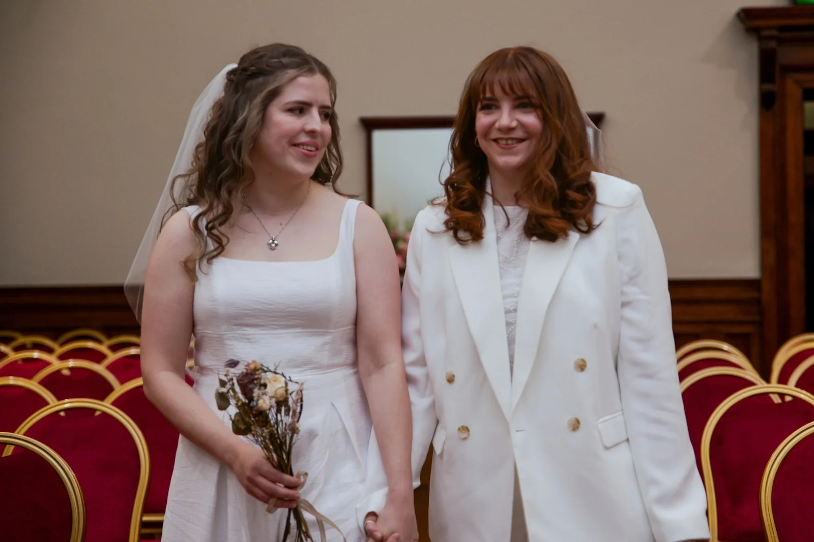 Libby & Roz, St George's Hall, Liverpool
